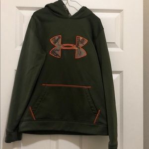 Under Armour camo hoodie YL